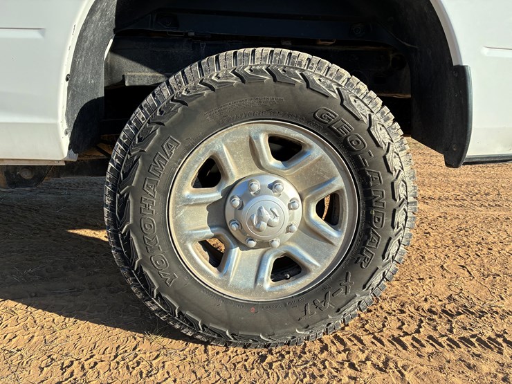 2018-dodge-ram-2500-image-12