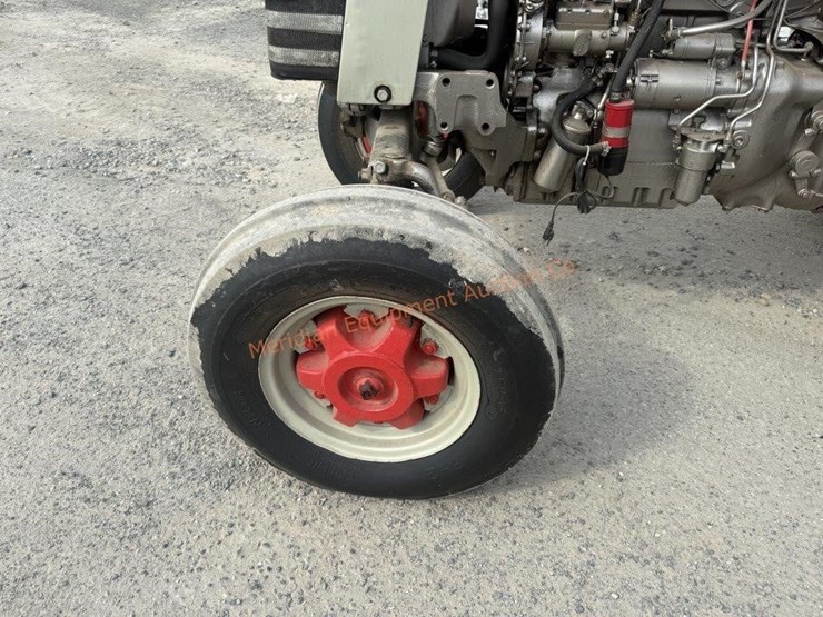 massey-ferguson-175-image-18