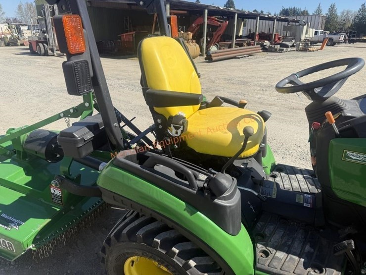 john-deere-1025r-image-36