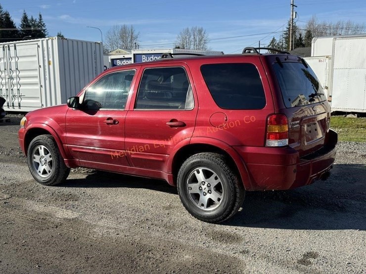 2005-ford-escape-image-3