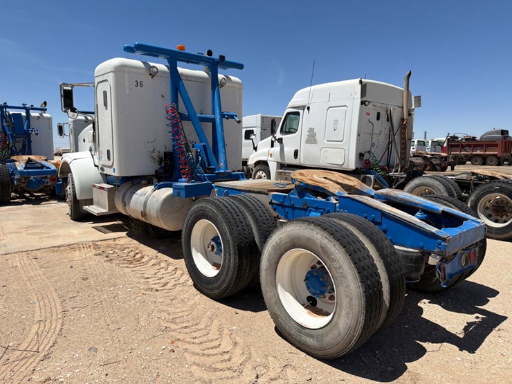 2007-peterbilt-378-image-8