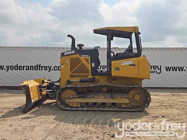 2019-deere-450k-lgp-image-2