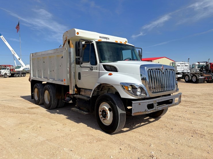 2009-international-workstar-7500-image-2