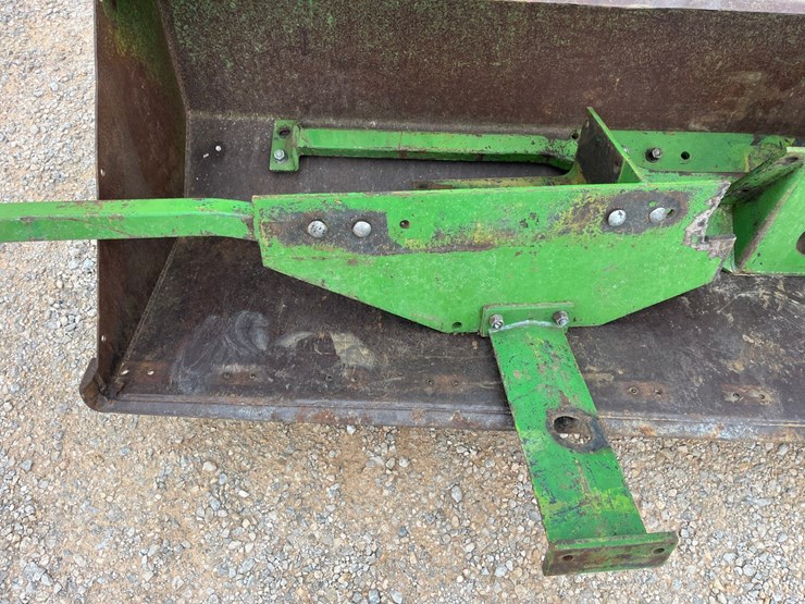 john-deere-148-image-5