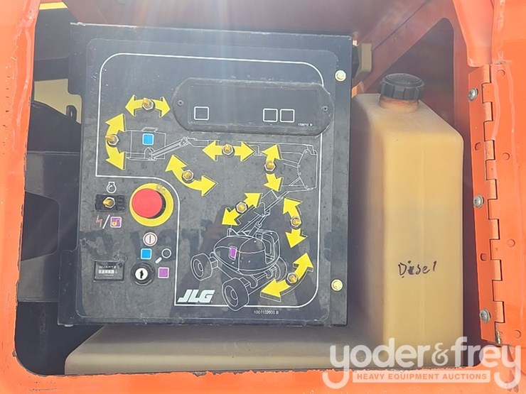 2016-jlg-800aj-image-48
