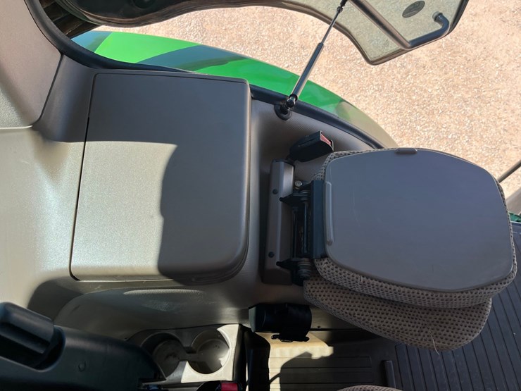 2011-john-deere-7200r-image-27