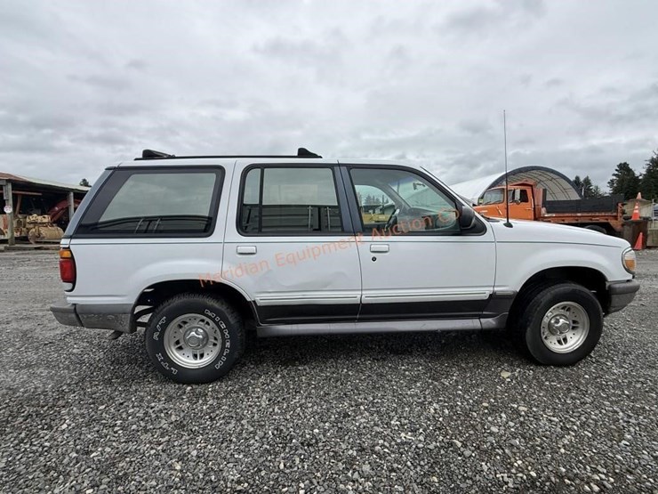 1995-ford-explorer-xlt-image-10