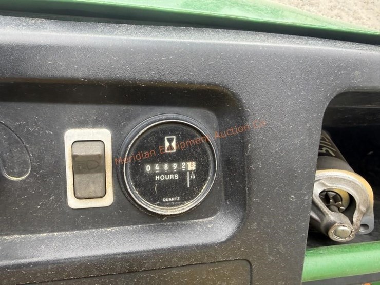 john-deere-gator-image-17