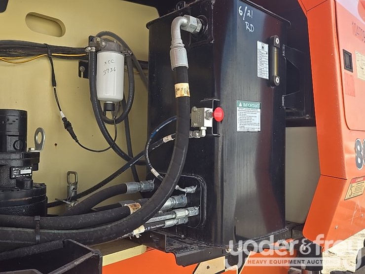 2016-jlg-800aj-image-46