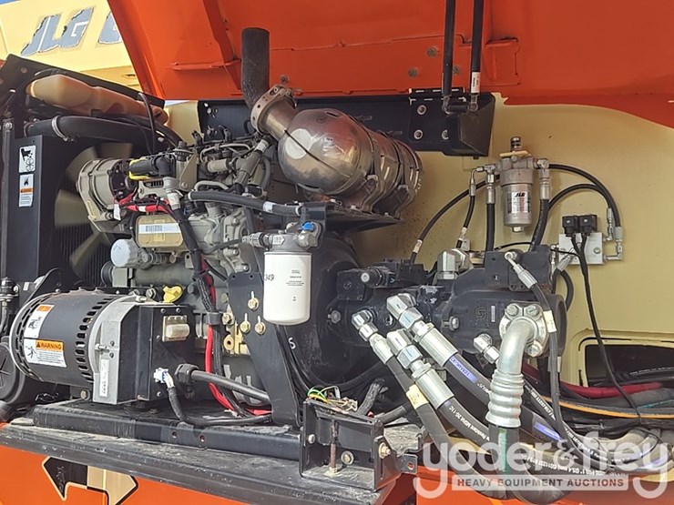 2016-jlg-800aj-image-52