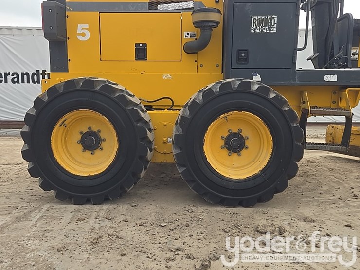 2004-volvo-g80-image-13