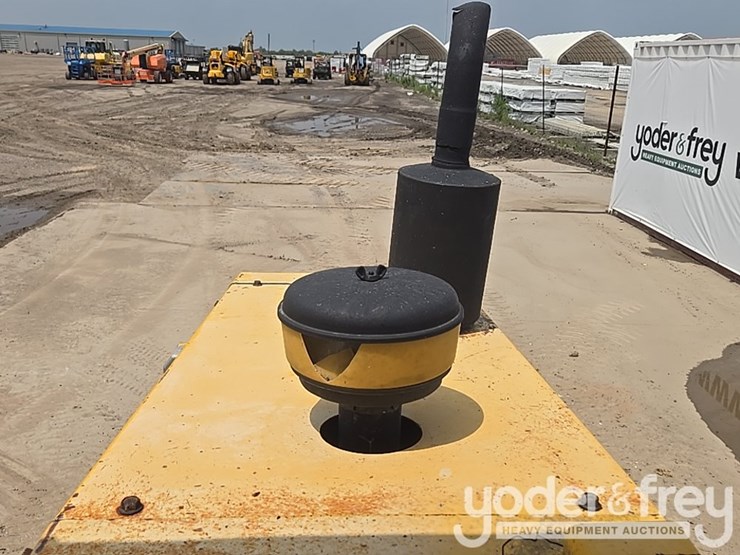 2000-champion-c80a-image-28