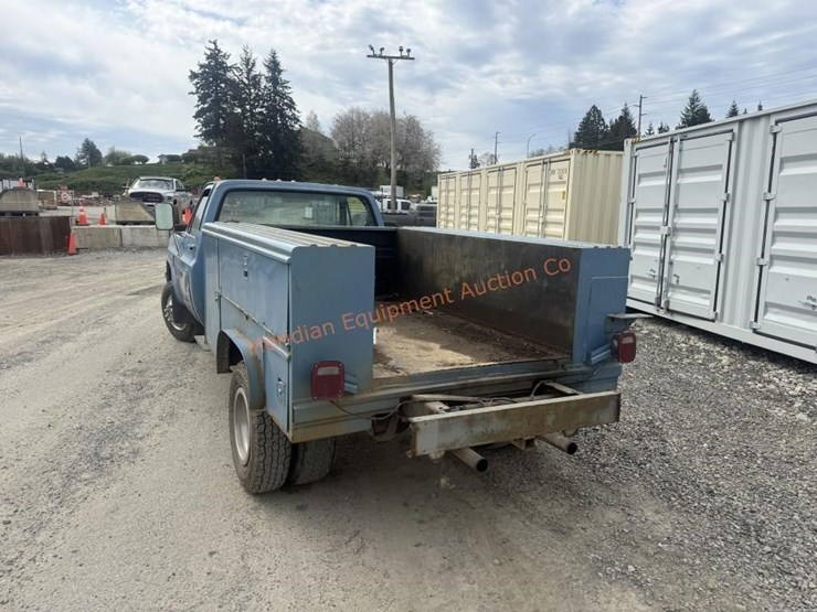 1986-chevrolet-30-image-6