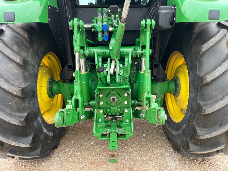 2019-john-deere-5100m-image-11