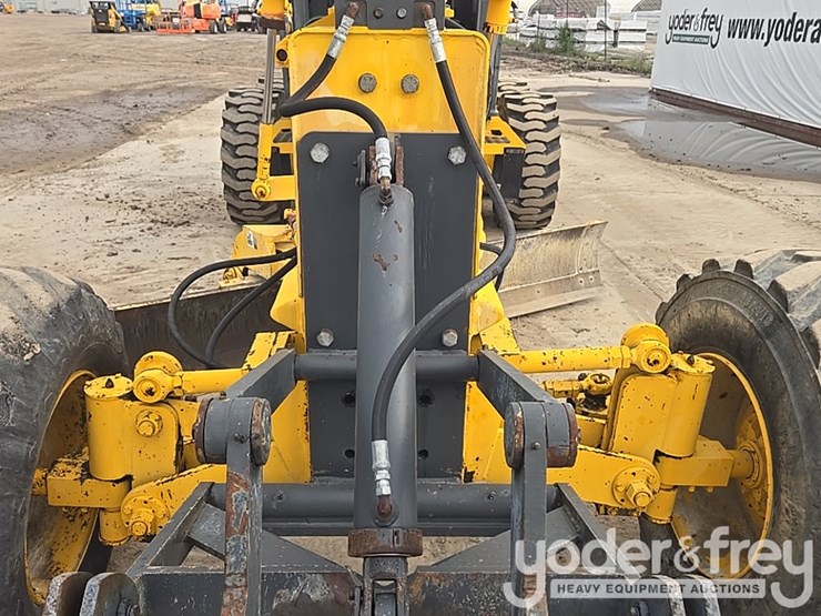 2004-volvo-g80-image-23