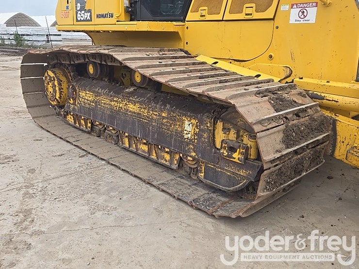 2019-komatsu-d65px-18-image-17