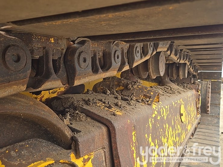 2022-komatsu-d61px-24-image-14