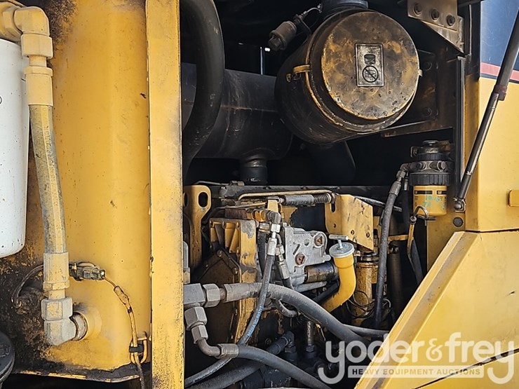 caterpillar-it28g-image-21