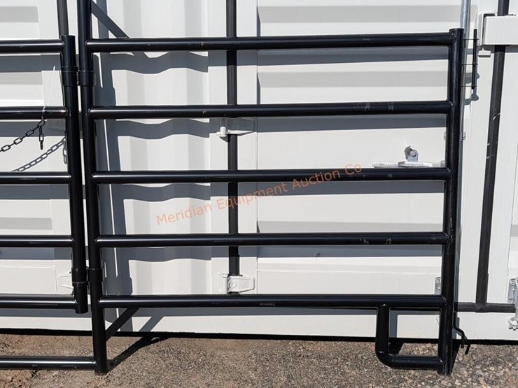 7'-x-9.5'-hd-panel-w/-gate-image-3