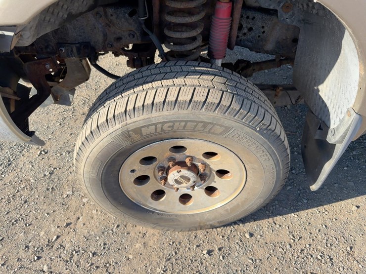 2005-ford-f350-xl-image-11