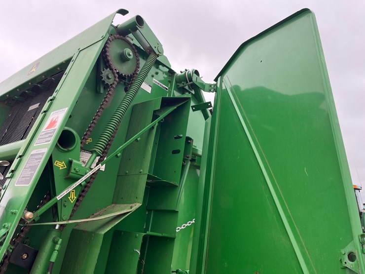 2010-john-deere-468-image-17