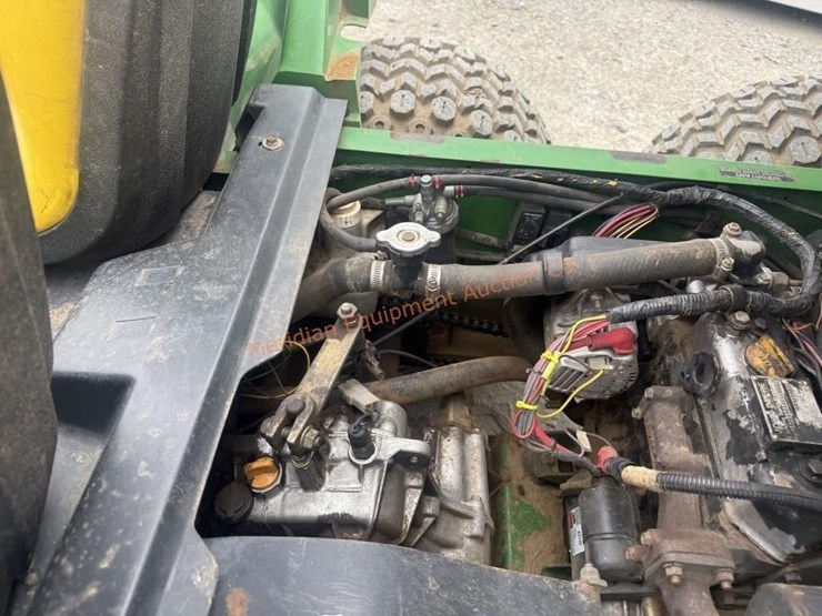 john-deere-gator-image-24