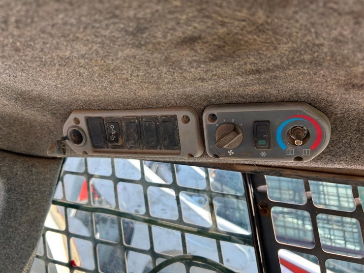 bobcat-t190-image-26