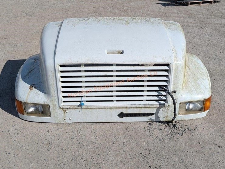 international-4700-image-3