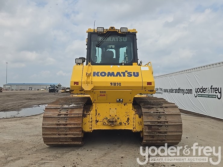 2019-komatsu-d65px-18-image-4