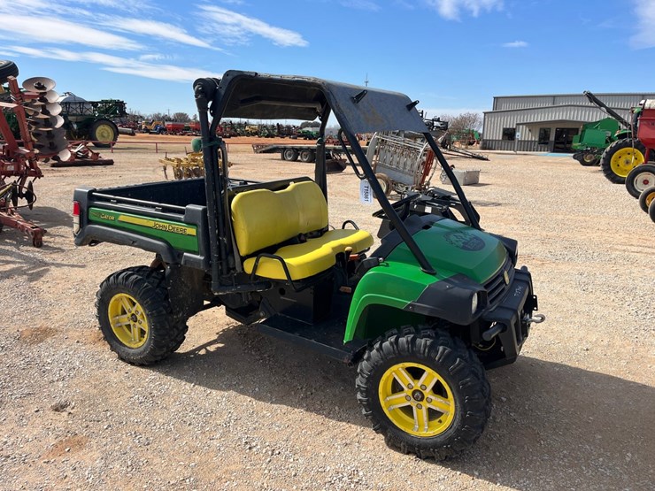 2016-john-deere-gator-image-3