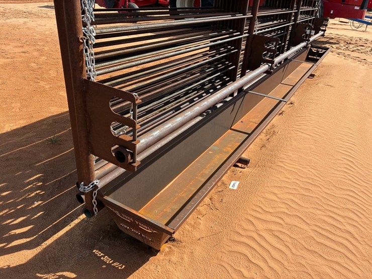 #t8027-•-(10)cattle-panels-image-2