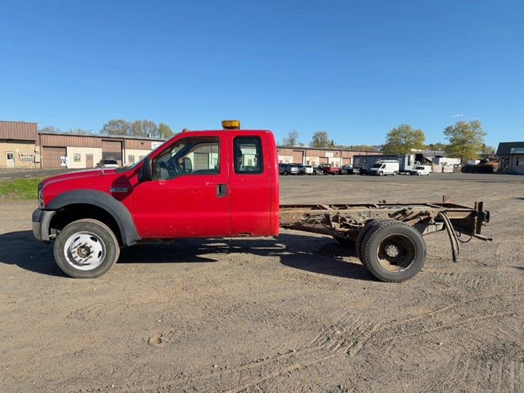 2006-ford-f550-xl-image-2