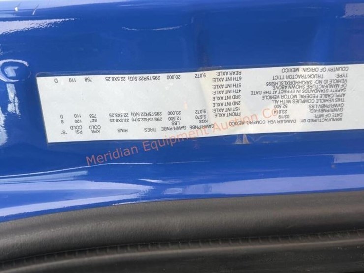 2020-freightliner-cascadia-113-image-39