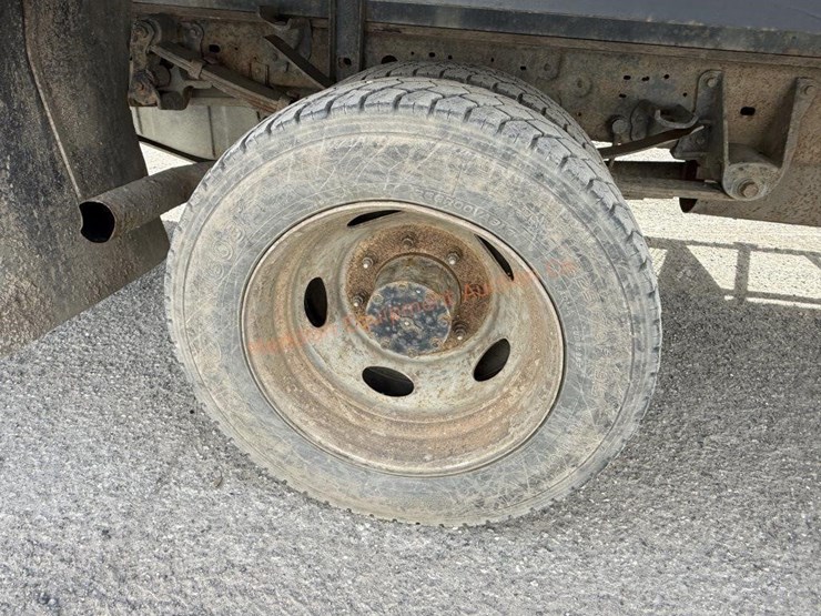 2000-ford-f450-image-22