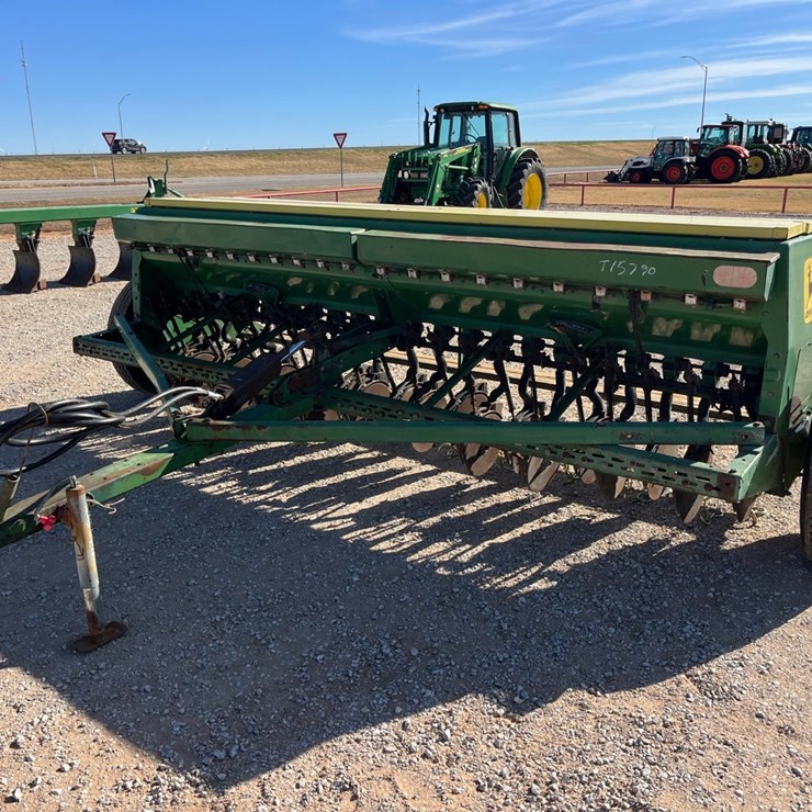 JOHN DEERE 8300