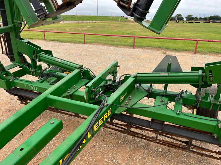 2008-john-deere-200-image-2
