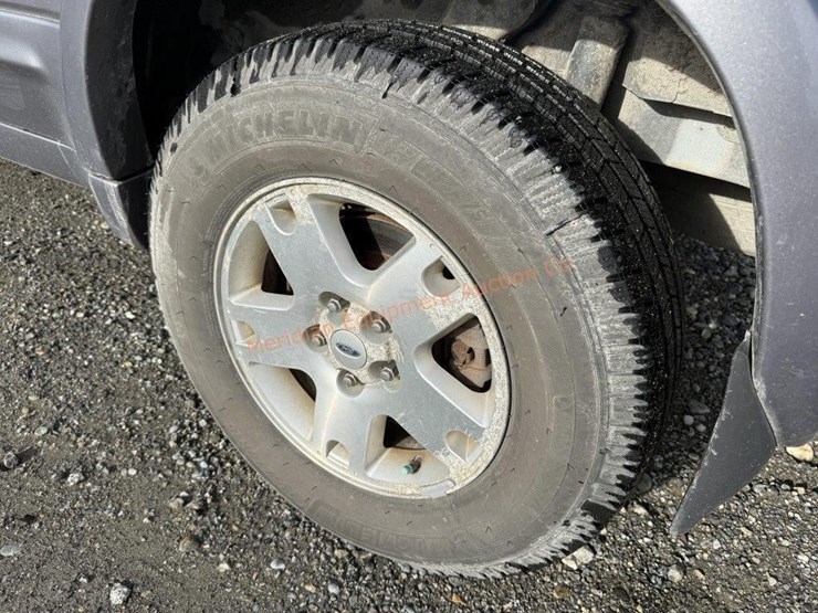 2007-ford-escape-image-18