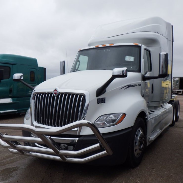 2019 INTERNATIONAL LT
