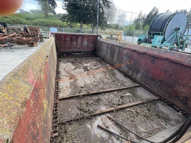 new-holland-190-image-9