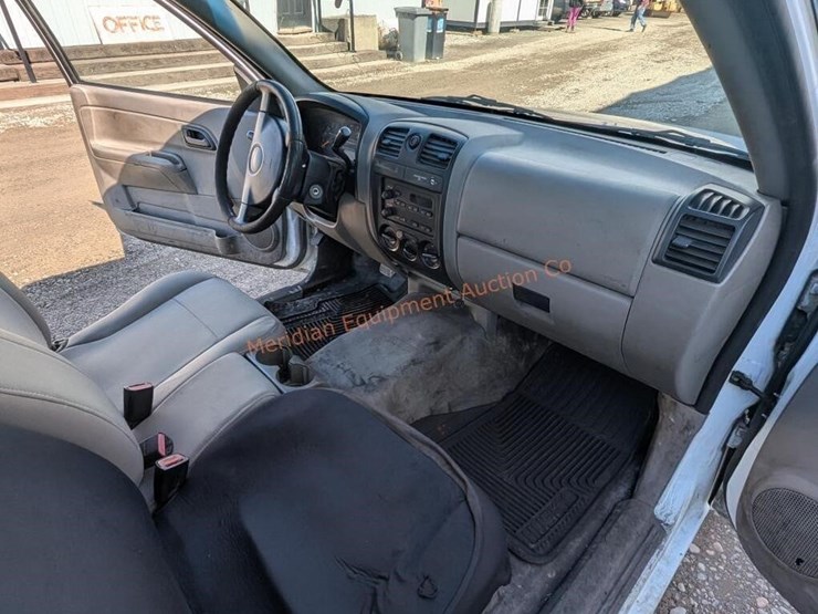 2004-chevrolet-colorado-image-13