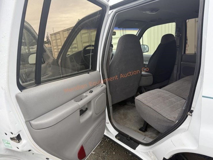 1995-ford-explorer-xlt-image-24