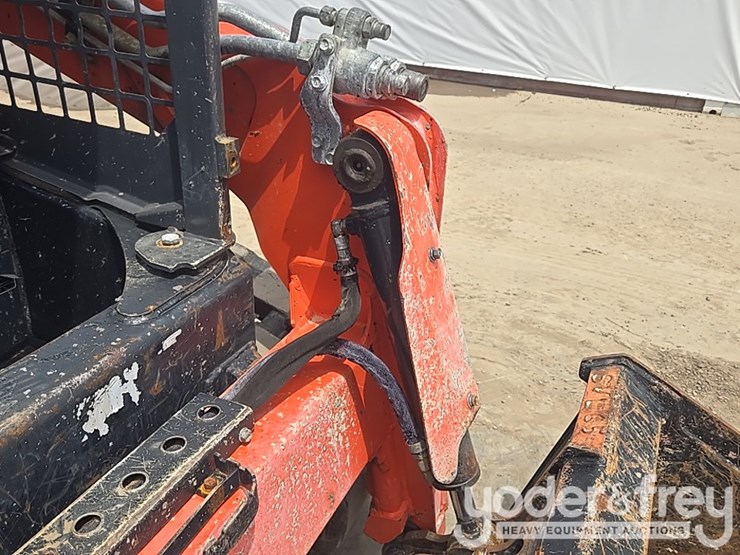 2021-kubota-svl65-2-image-27
