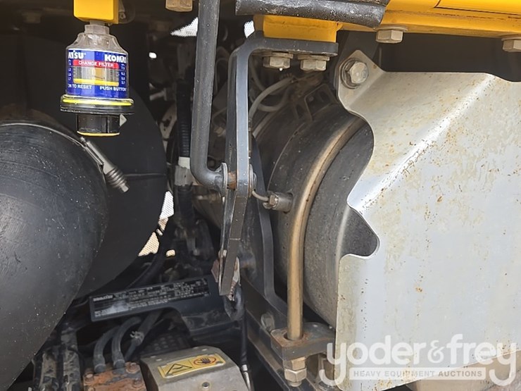 2019-komatsu-d65px-18-image-59