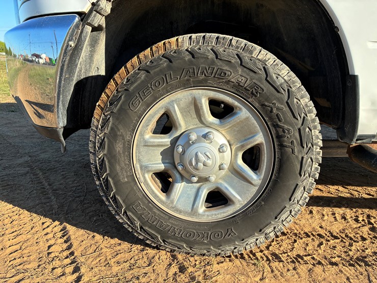 2018-dodge-ram-2500-image-11