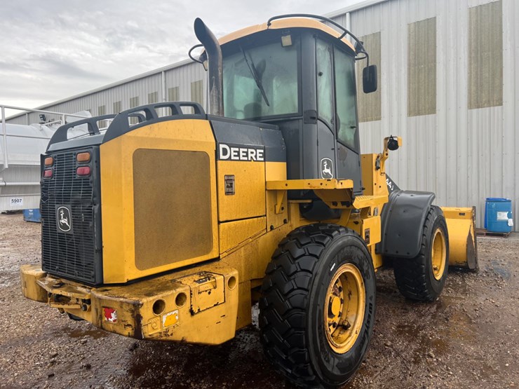 2006-deere-444j-image-4