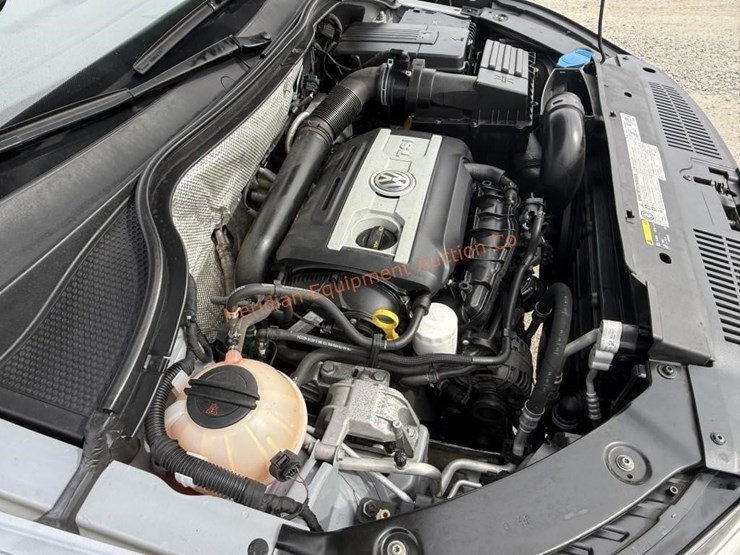 2016-volkswagen-tiguan-image-11