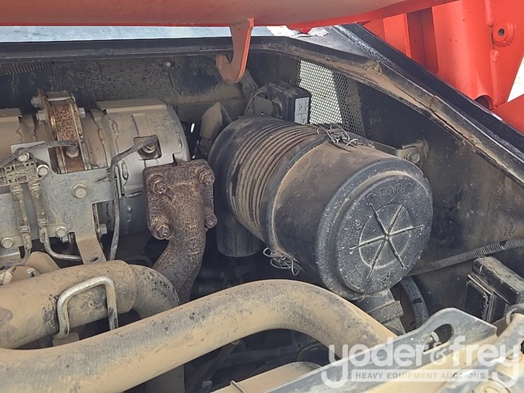 2021-kubota-svl65-2-image-45