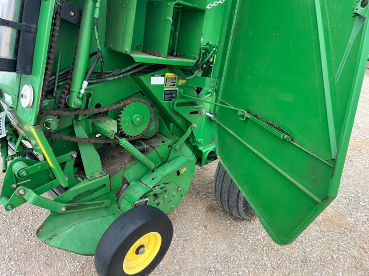 2010-john-deere-468-image-16