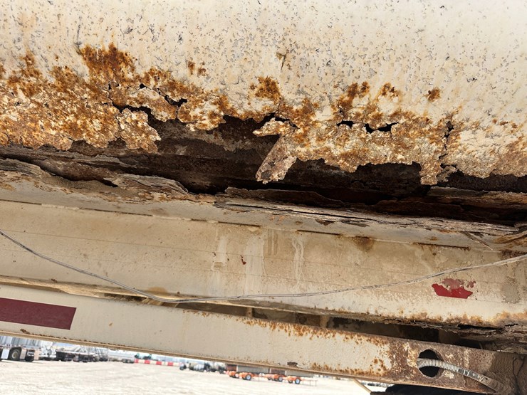 2005-unknown-trailer-image-5