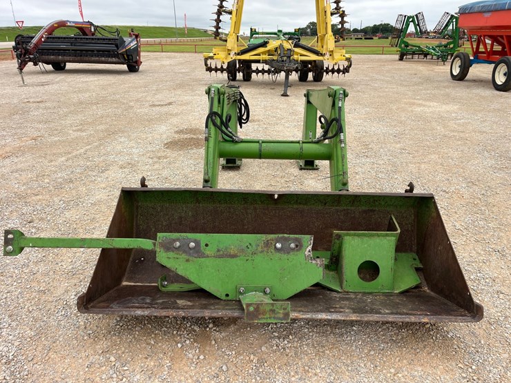 john-deere-148-image-3